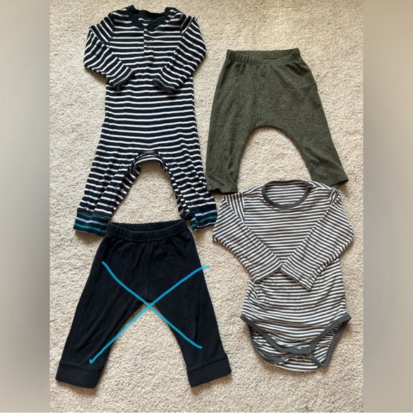 Bundle: Clothes (12-18M) - Picture 1 of 2